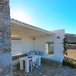 Folegandros Beachfront شقة