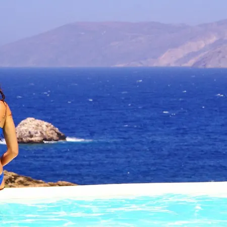 Folegandros Beachfront 公寓 *