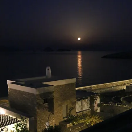 Folegandros Beachfront *