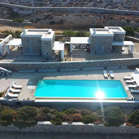 Folegandros Beachfront Διαμέρισμα Καραβοστάσι