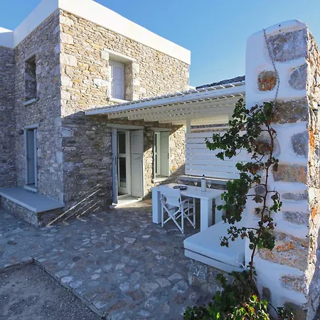 Folegandros Beachfront Apartment Karavostasis (Folegandros)