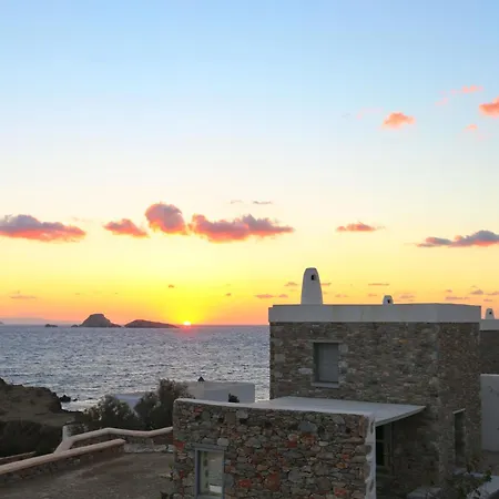 Folegandros Beachfront Apartment