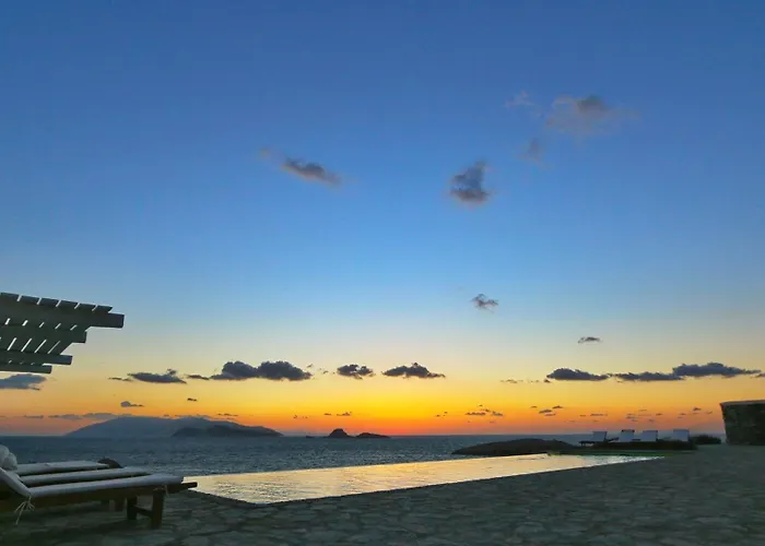 Folegandros Beachfront شقة